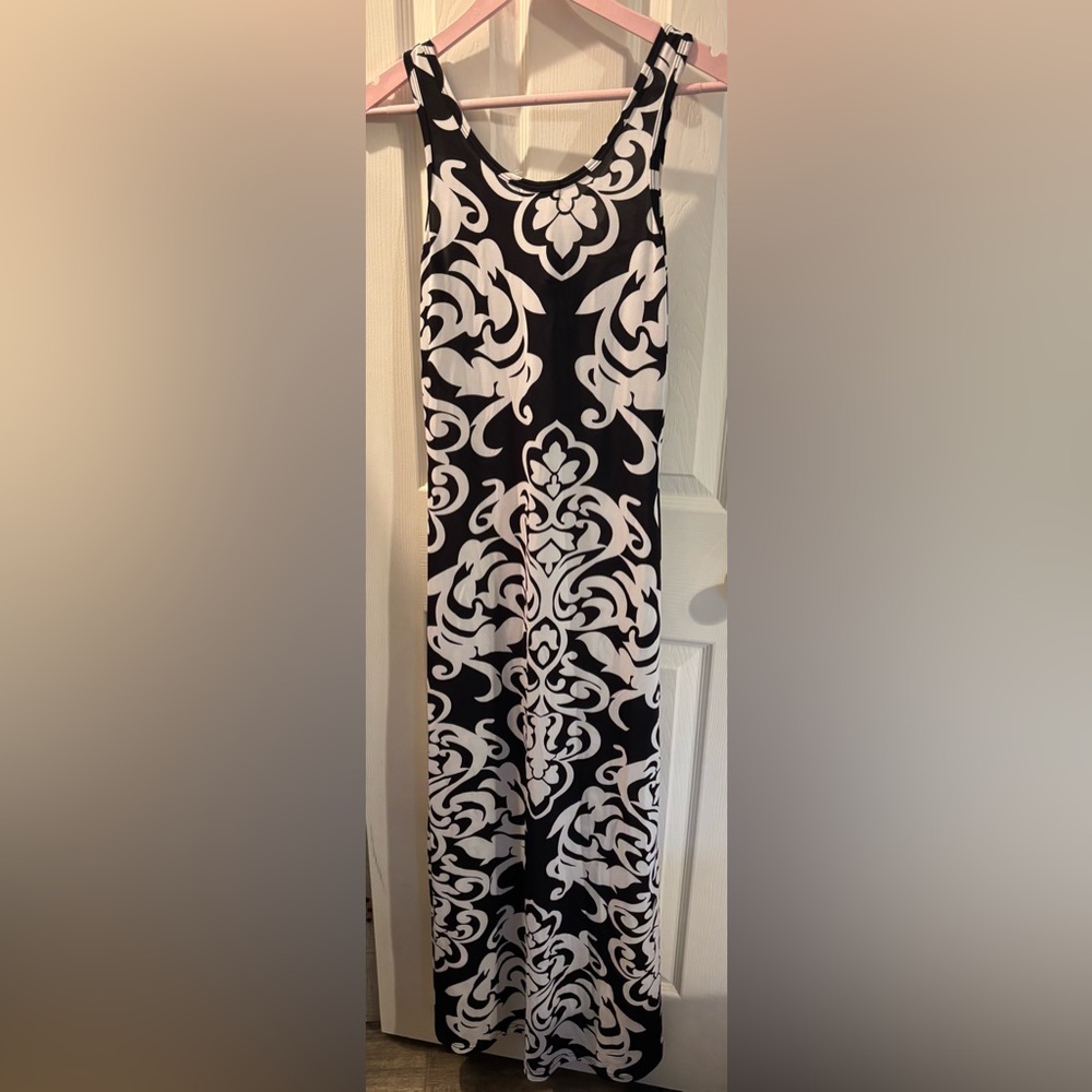 Jon & Anna Black and White Maxi Dress - Picture 4 of 4